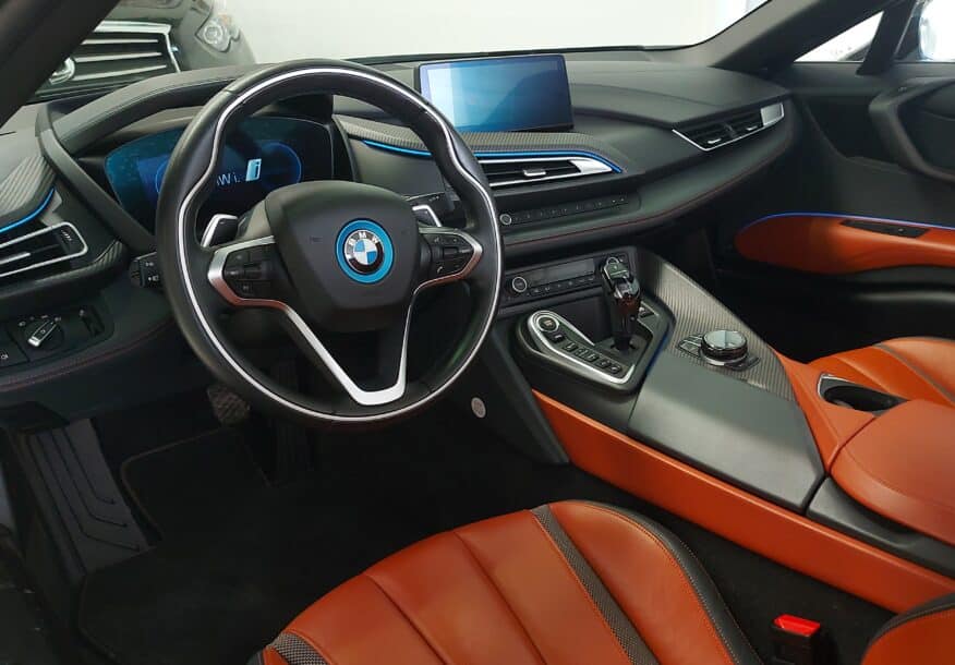 BMW i8 Electric Plug In Hybrid PHEV (333.c.v) Automatic Roadster