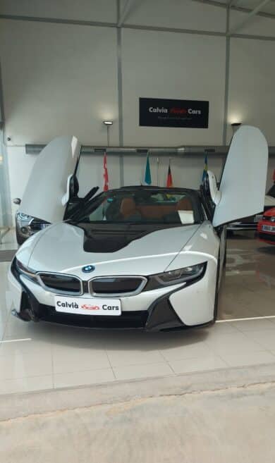 BMW i8 Electric Plug In Hybrid PHEV (333.c.v) Automatic Roadster