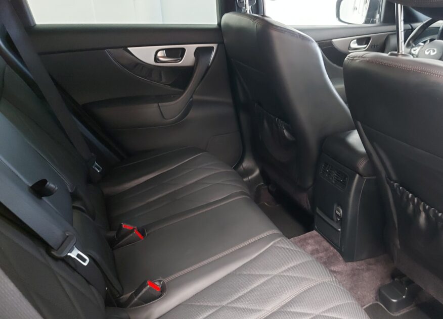 Infiniti QX70S 3.0D (238c.v) Automatic SUV 5 Door