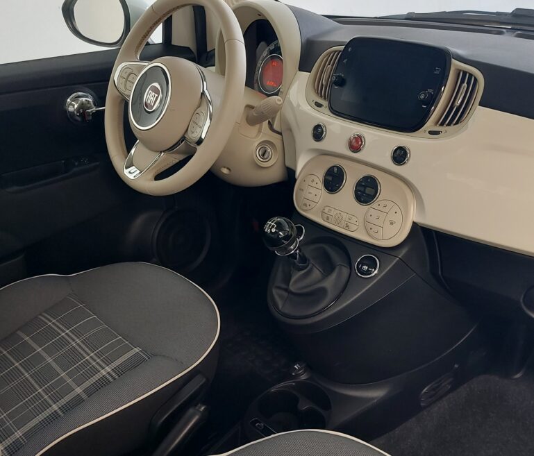 Fiat 500 Lounge Hybrid (70c.v) 3 Door Manual