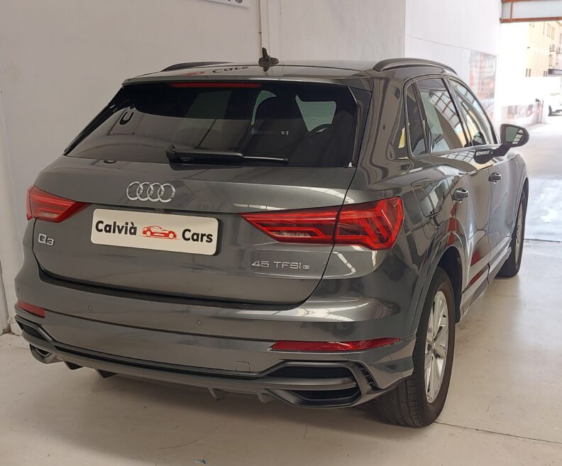 AUDI Q3 E-TRON