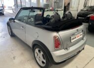 Mini Cooper Cabrio 1.6i Automatik (116c.v) 2 Türen