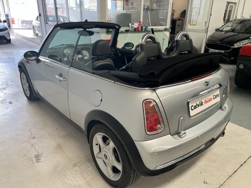 Mini Cooper Cabrio 1.6i Automatik (116c.v) 2 Türen