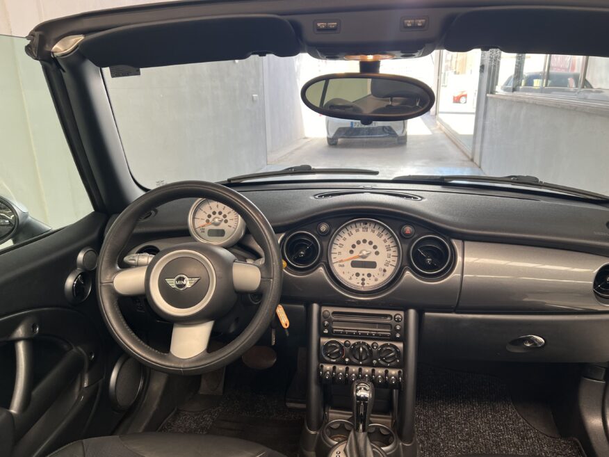 Mini Cooper Cabrio 1.6i Automatik (116c.v) 2 Türen