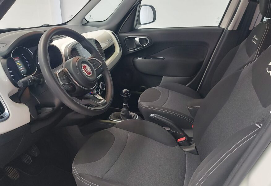 Fiat 500L 1.4i (100c.v) 5 Türen Manual APPLE PLAY