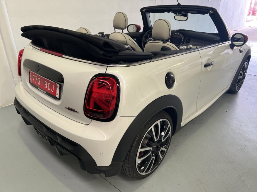 Mini Cooper S Cabrio JCW 2.0 (231c.v) Automatik