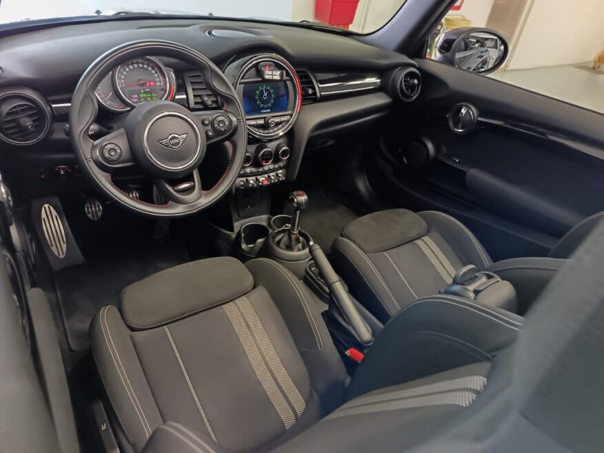 Mini Cooper S Cabrio JCW 2.0 (231c.v)