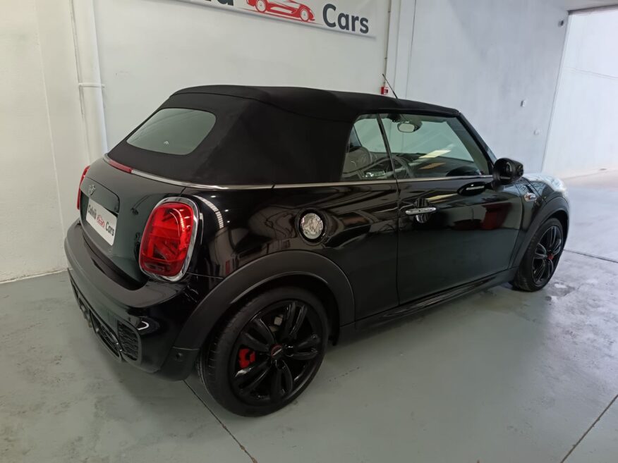 Mini Cooper S Cabrio JCW 2.0 (231c.v)