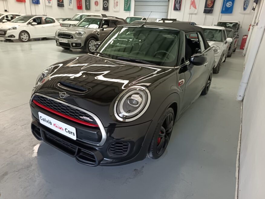 Mini Cooper S Cabrio JCW 2.0 (231c.v)