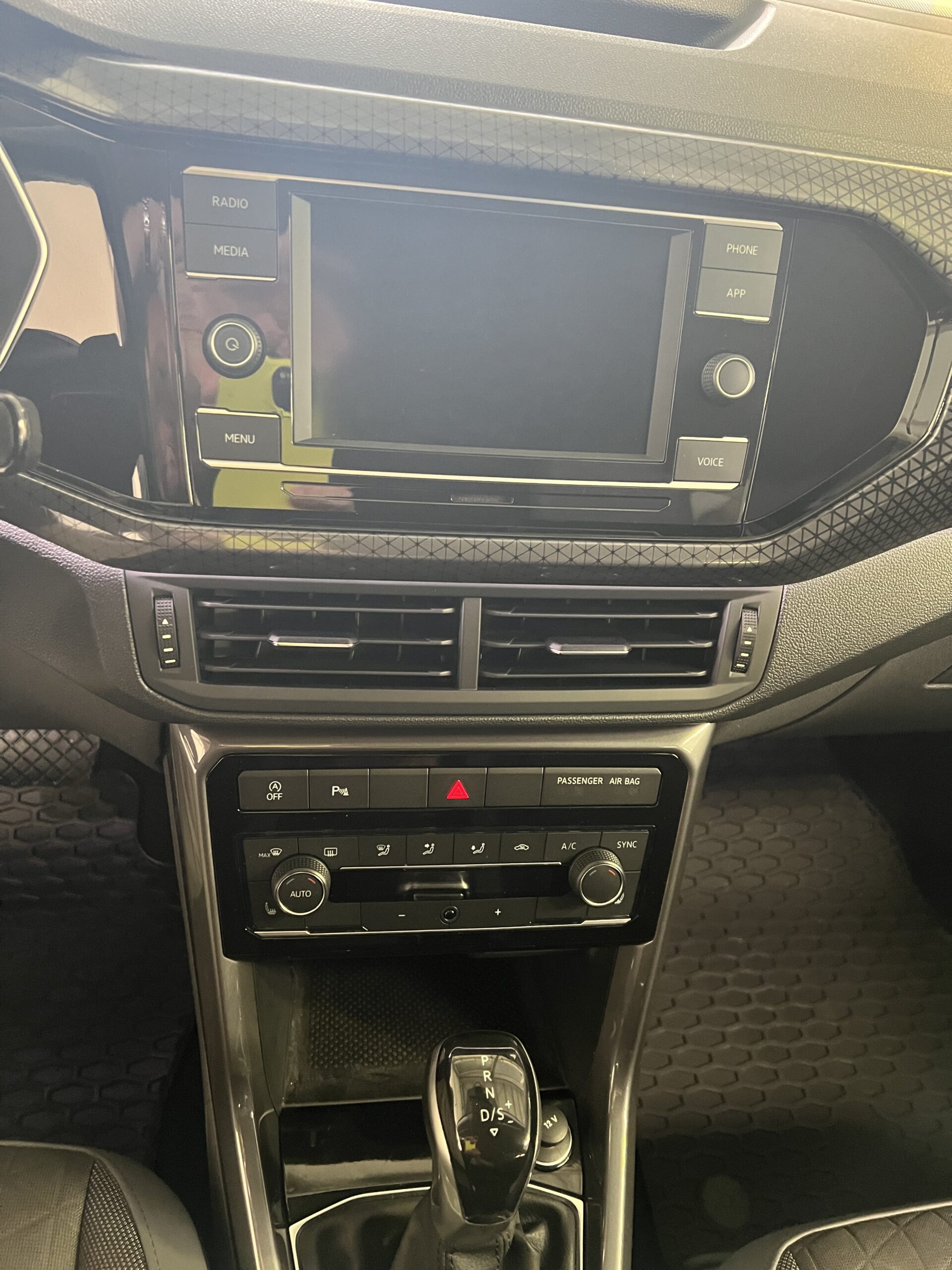 Volkswagen T-Cross 1.5TSI (150c.v) Automático