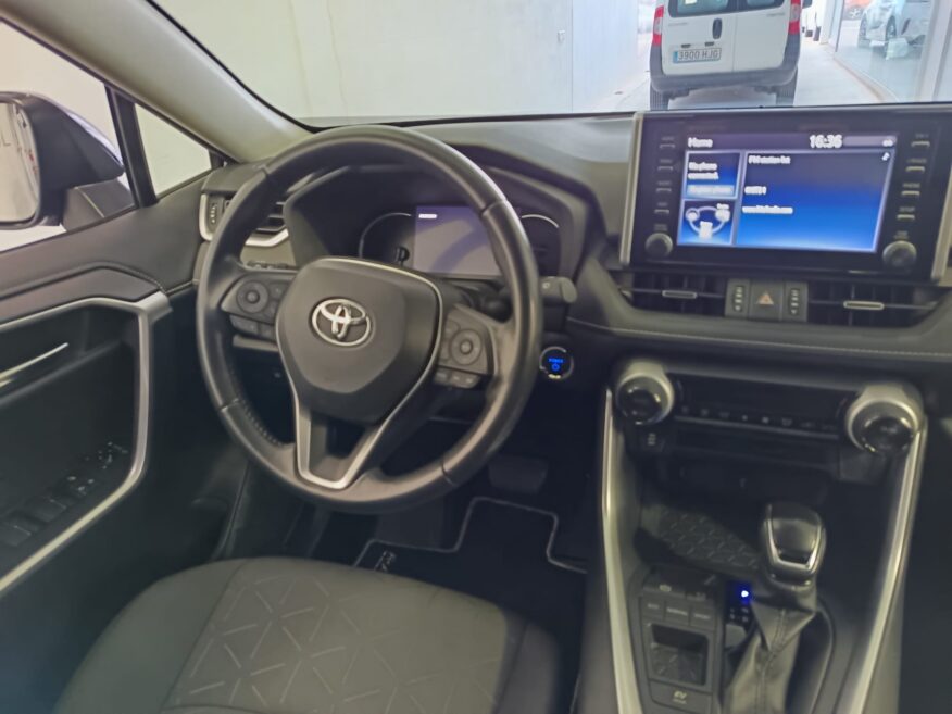 TOYOTA RAV 4 220H E-CVT 5 TÜREN ADVANCE