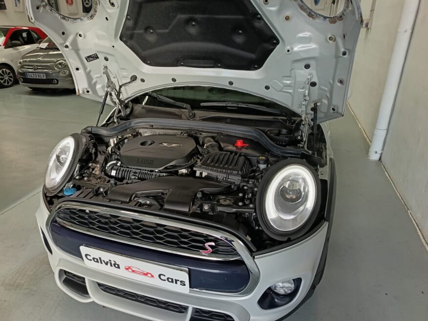 Mini Cooper S pearl grey