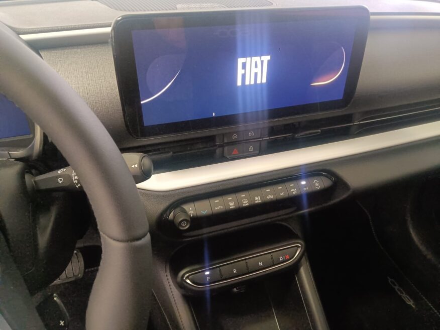 FIAT 600 1.2 MHEV DDCT 74kW AUTOMATIC