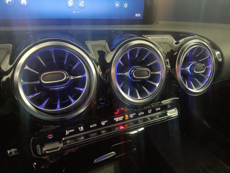 MERCEDES-BENZ A Class 200d Progressive Line Advanced 8G-DCT Automatic