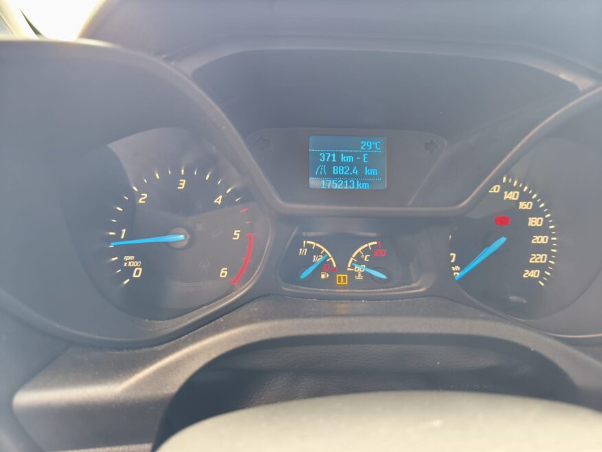 FORD TRANSIT CONNECT 1.5 MANUAL 4DOOR