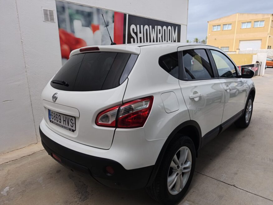 NISSAN QASHQAI 1.6 MANUAL