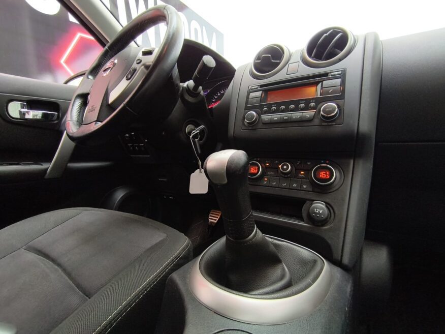 NISSAN QASHQAI 1.6 MANUAL