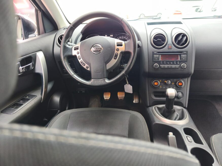NISSAN QASHQAI 1.6 MANUAL