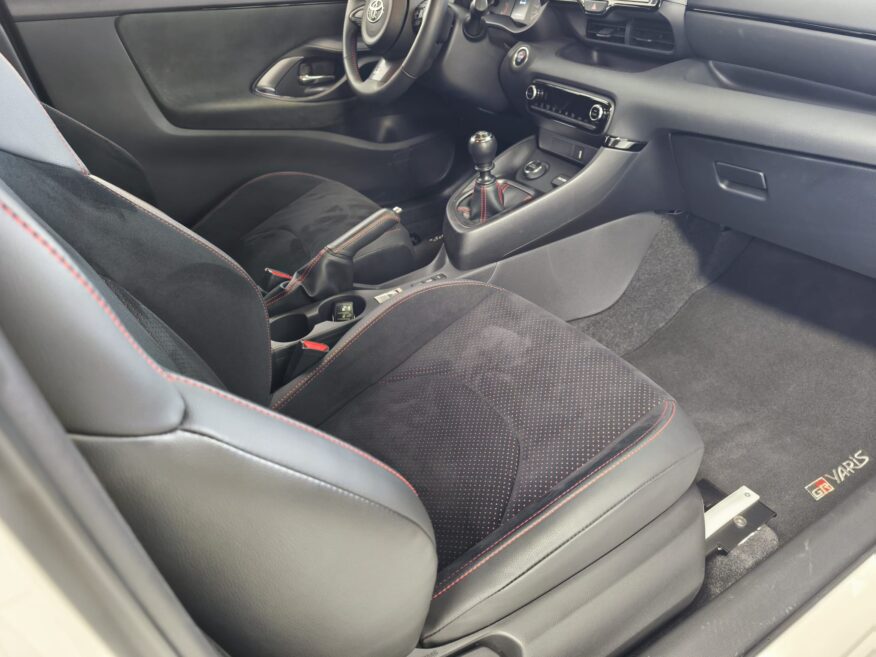 TOYOTA YARIS GR RZ Circuit Pack -Manual