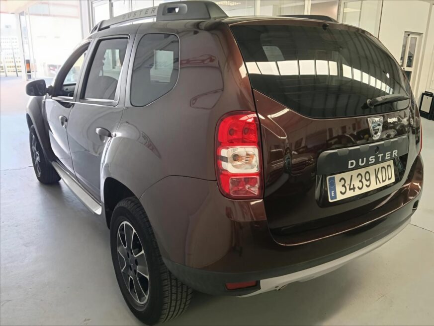dacia duster brown
